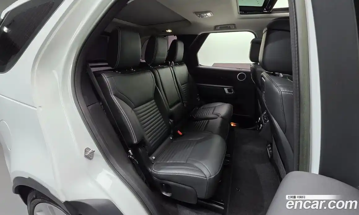 Land Rover Discovery 2023 3.0 Автомат в Москве № 166296, фото 20