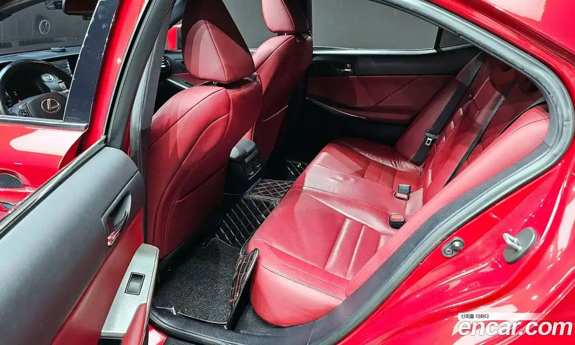 Lexus IS 2016 2.0 Автомат в Москве № 168121, фото 1