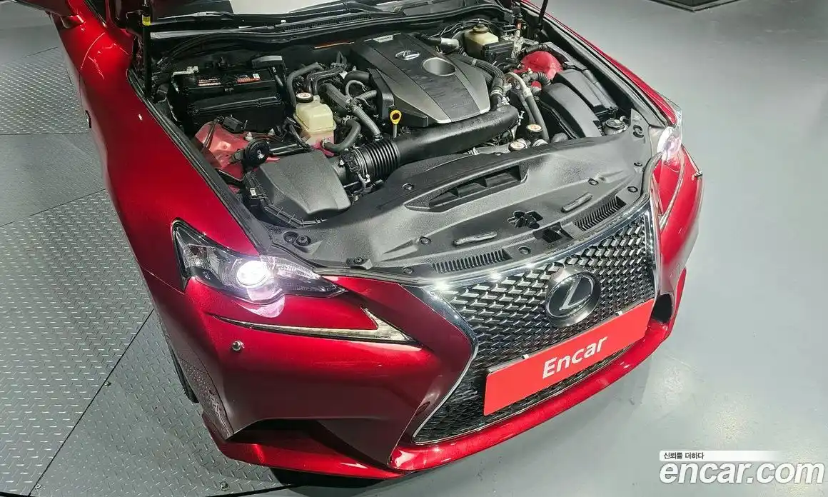 Lexus IS 2016 2.0 Автомат в Москве № 168121, фото 4