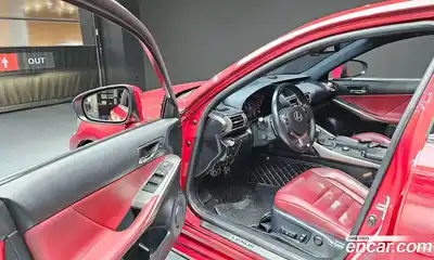 Lexus IS 2016 2.0 Автомат в Москве № 168121, миниатюра 9