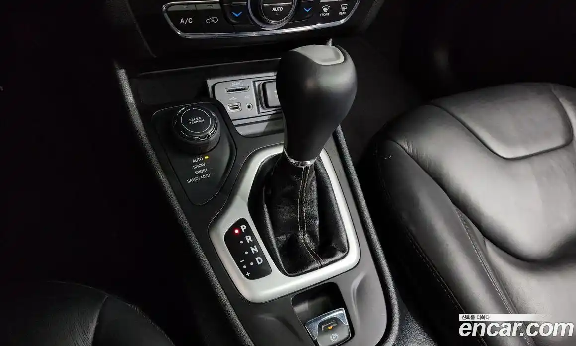Jeep Cherokee 2018 2.4 Автомат в Москве № 169757, фото 4