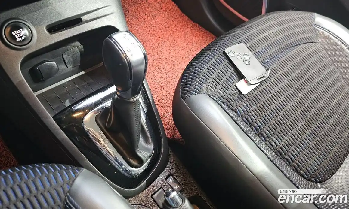 Renault QM3 2017 1.5 Автомат в Москве № 178142, фото 11