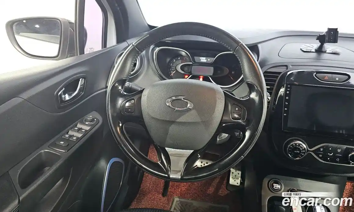 Renault QM3 2017 1.5 Автомат в Москве № 178142, фото 13