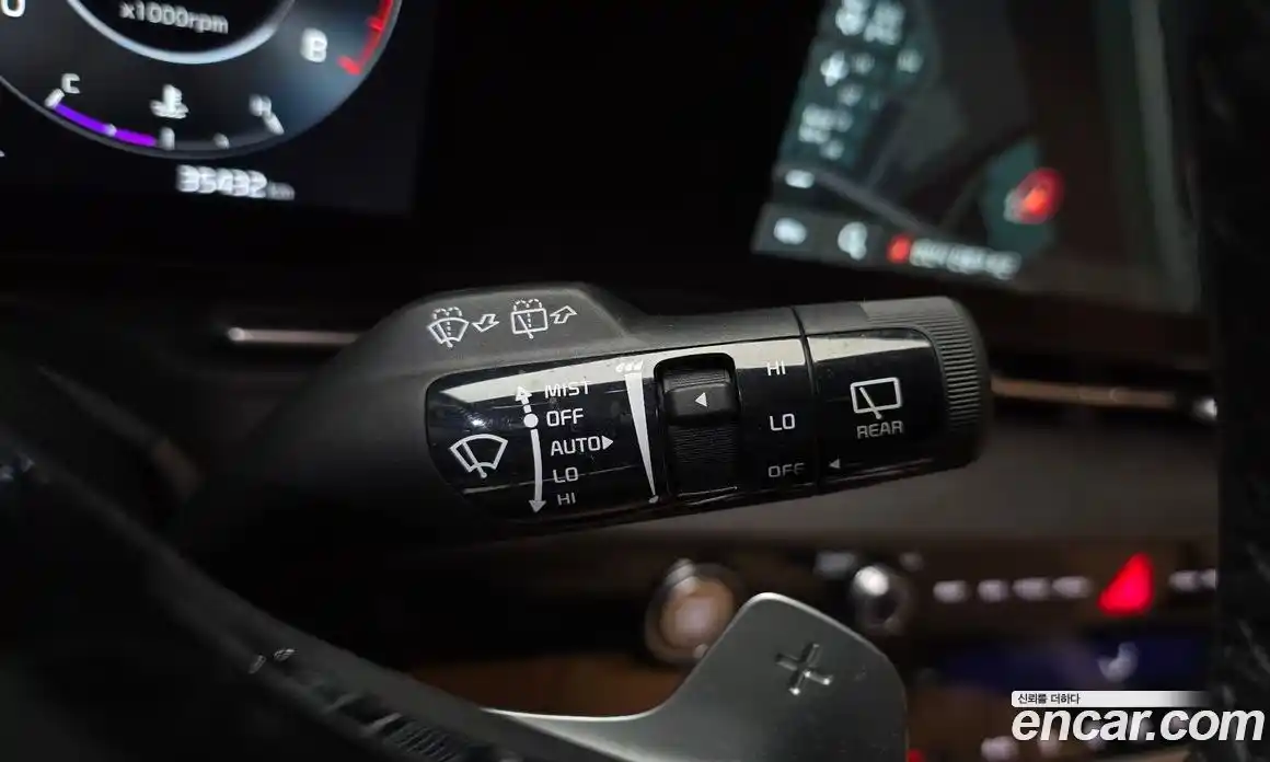 Kia Canival 2023 3.5 Автомат в Москве № 18645, фото 17