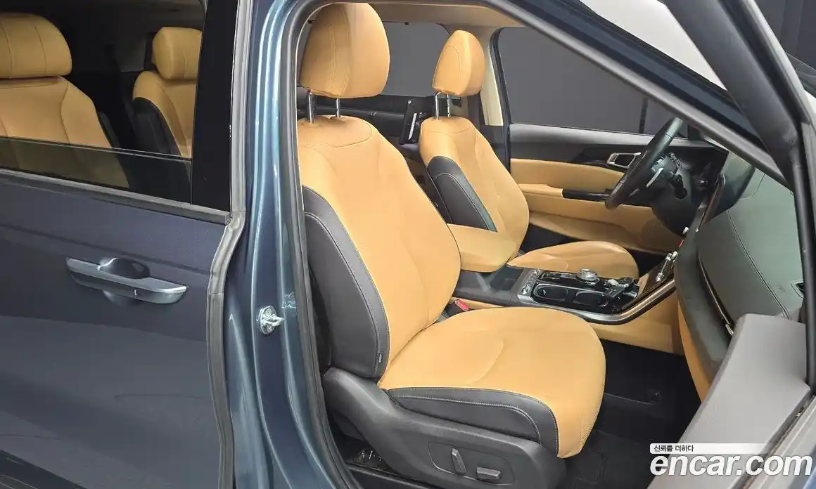 Kia Canival 2023 3.5 Автомат в Москве № 18645, фото 18