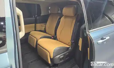 Kia Canival 2023 3.5 Автомат в Москве № 18645, миниатюра 2