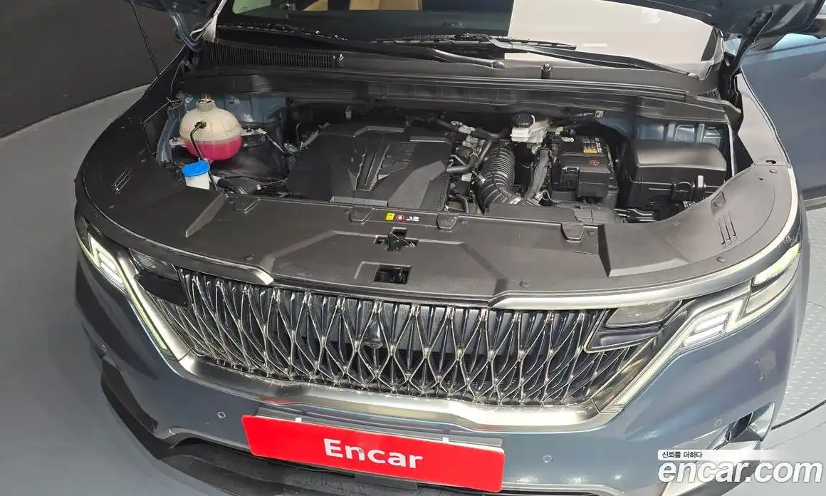 Kia Canival 2023 3.5 Автомат в Москве № 18645, фото 6