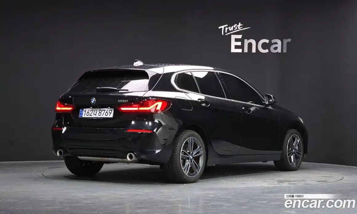 BMW 1-Series 2024 2.0 Автомат в Москве № 188014, фото 8