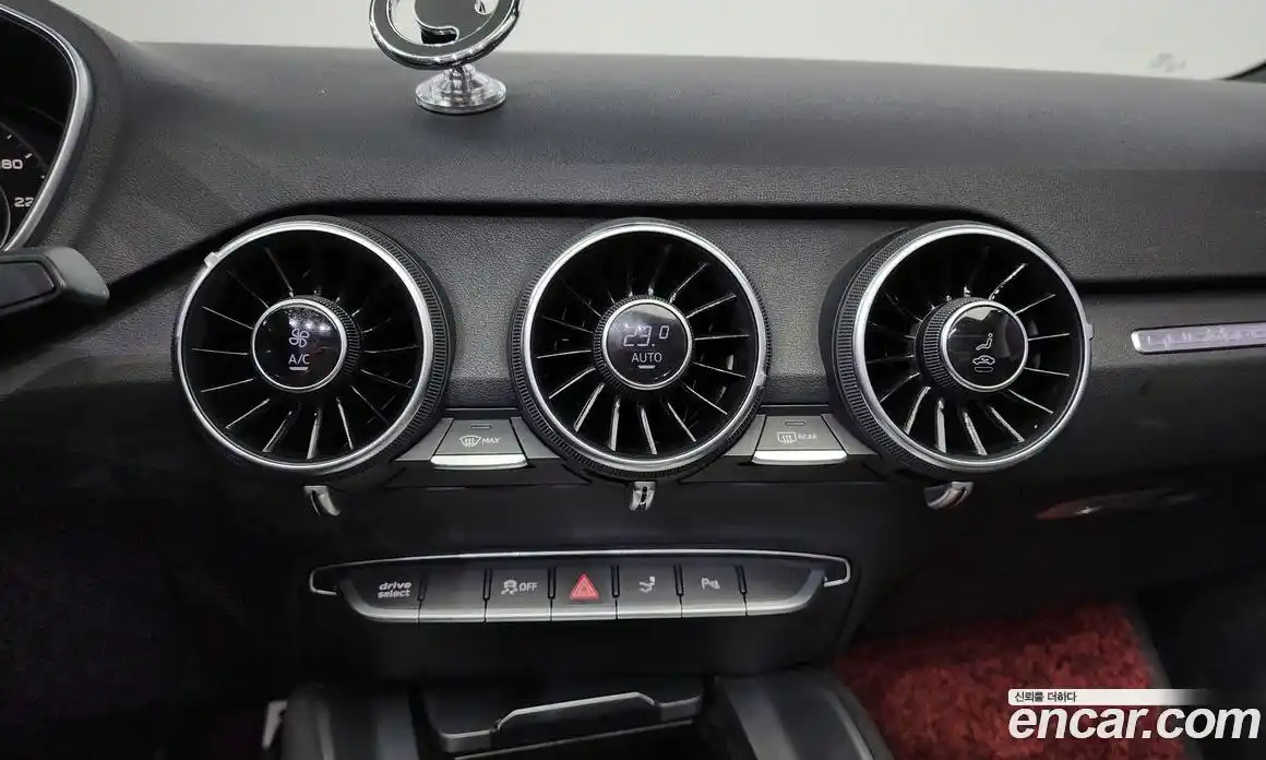 Audi TT 2016 2.0 Автомат в Москве № 193540, фото 16