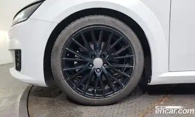 Audi TT 2016 2.0 Автомат в Москве № 193540, миниатюра 7