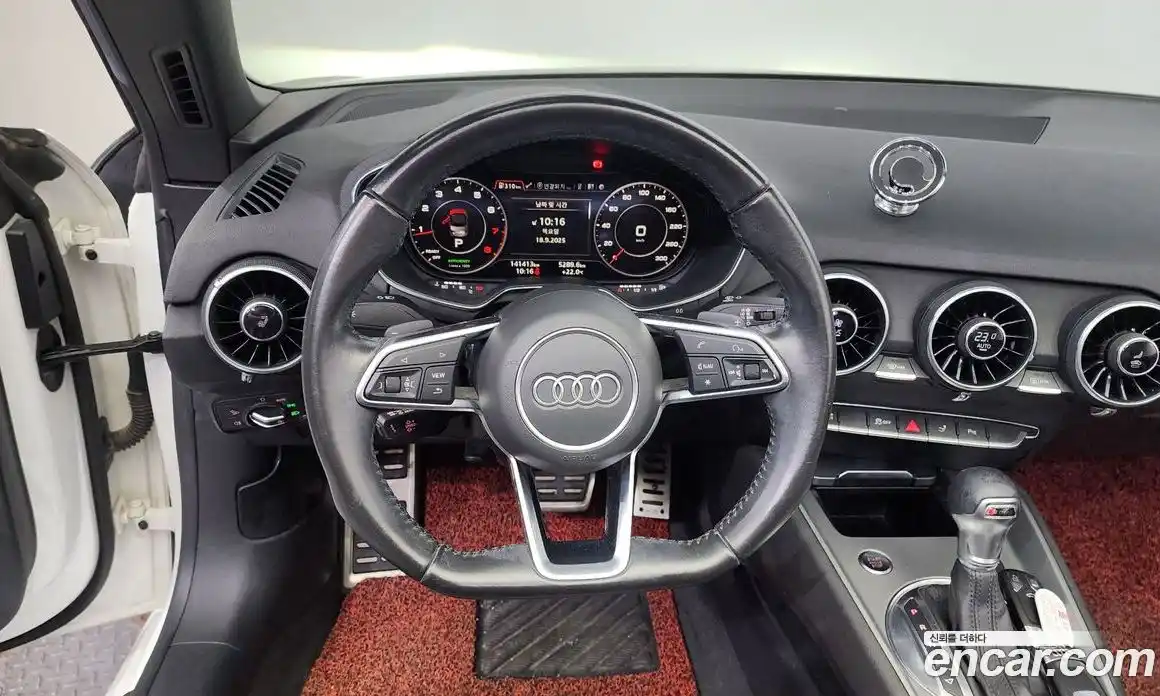 Audi TT 2016 2.0 Автомат в Москве № 193540, фото 9