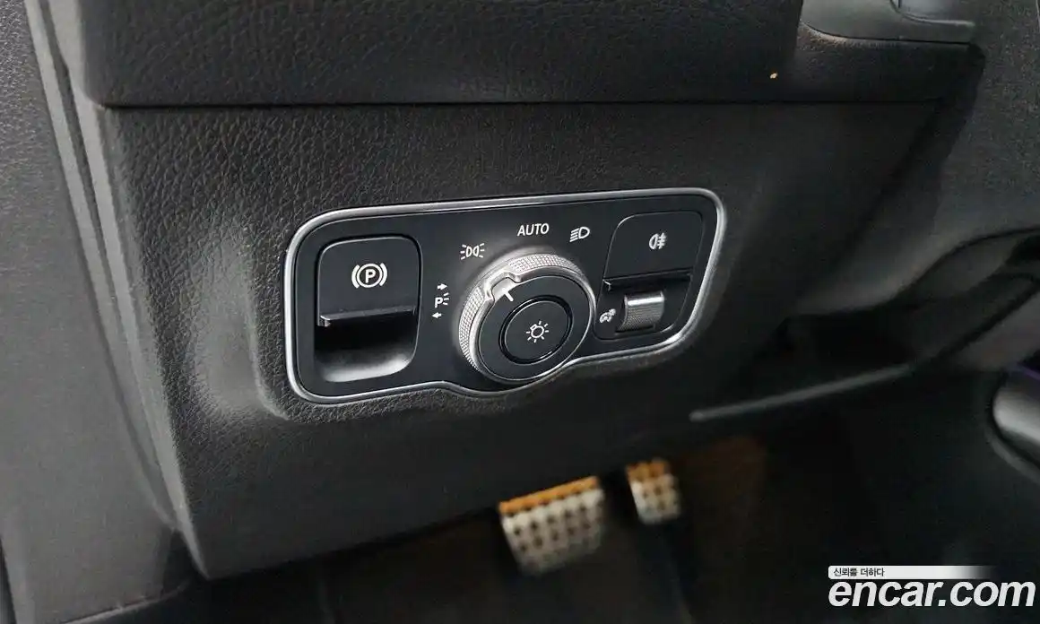 Mercedes-Benz GLB-Class 2021 2.0 Автомат в Москве № 194906, фото 17