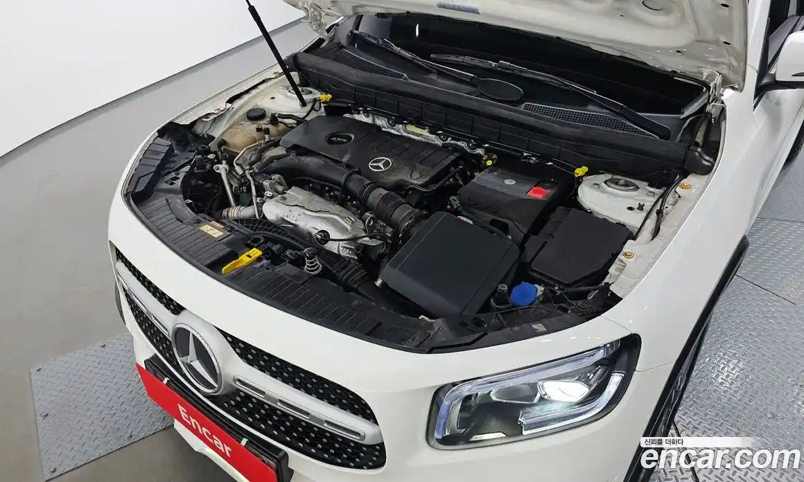 Mercedes-Benz GLB-Class 2021 2.0 Автомат в Москве № 194906, фото 10