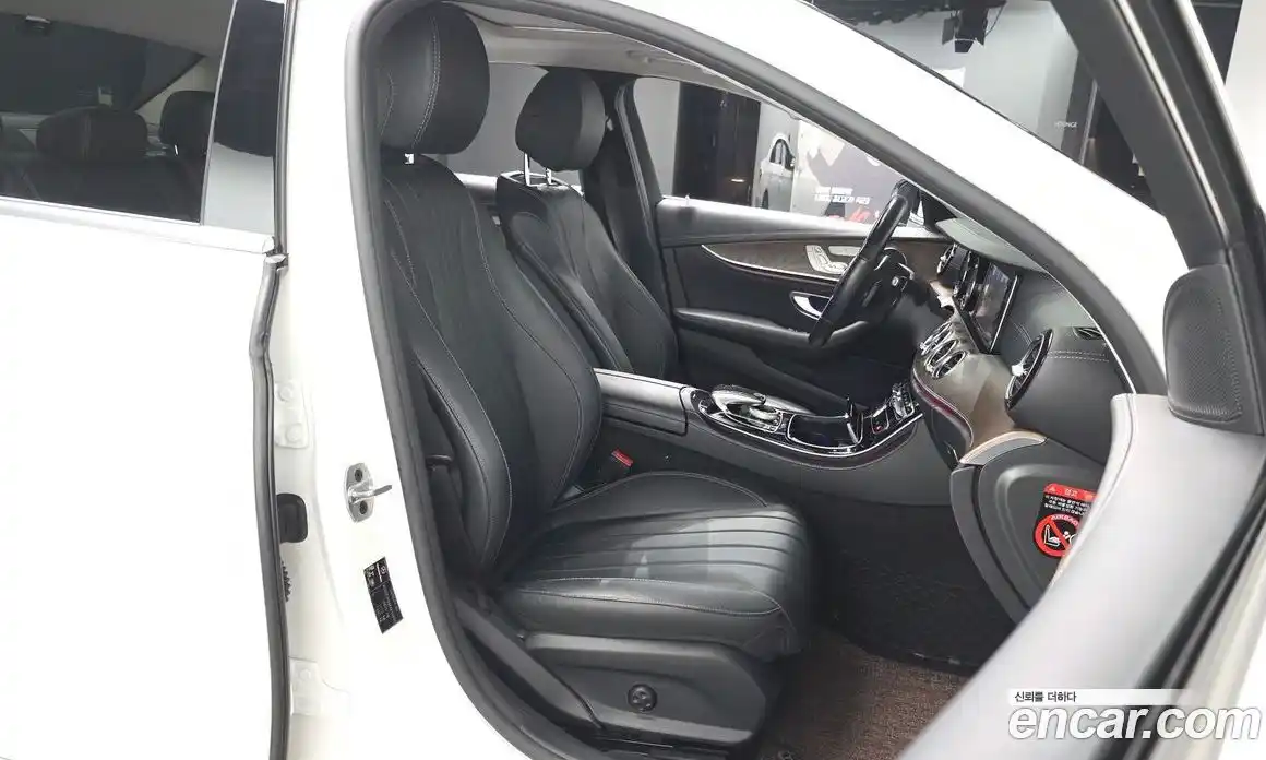 Mercedes-Benz E-Class 2019 1.9 Автомат в Москве № 195279, фото 10