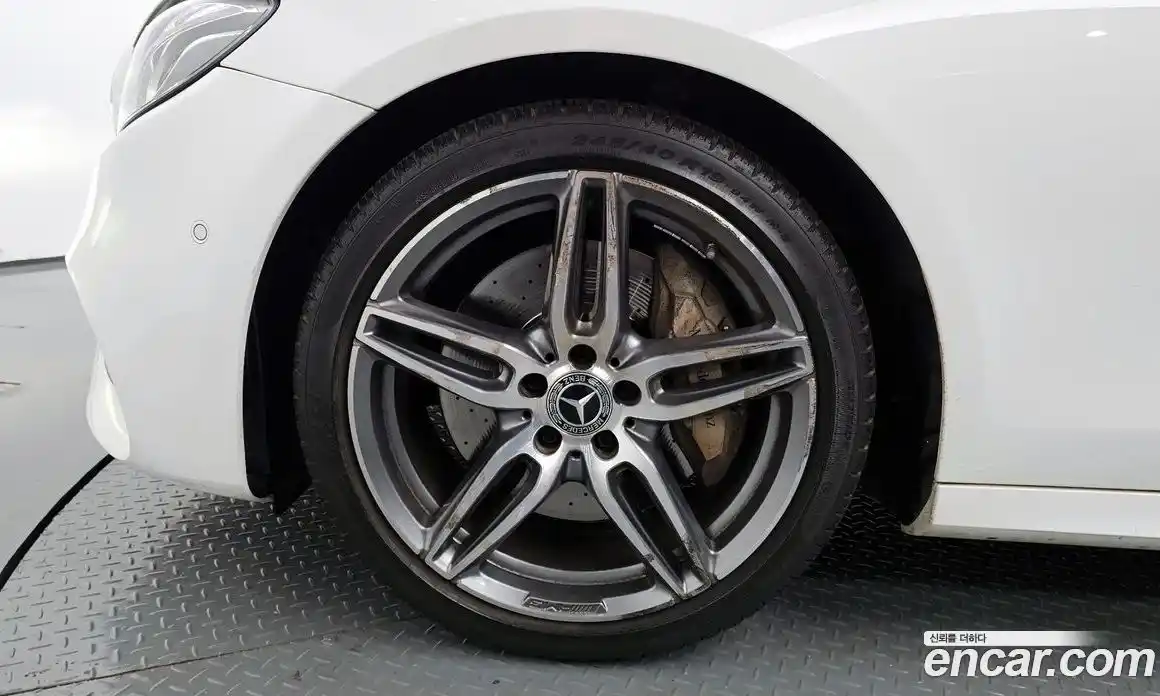 Mercedes-Benz E-Class 2019 2.0 Автомат в Москве № 195684, фото 7