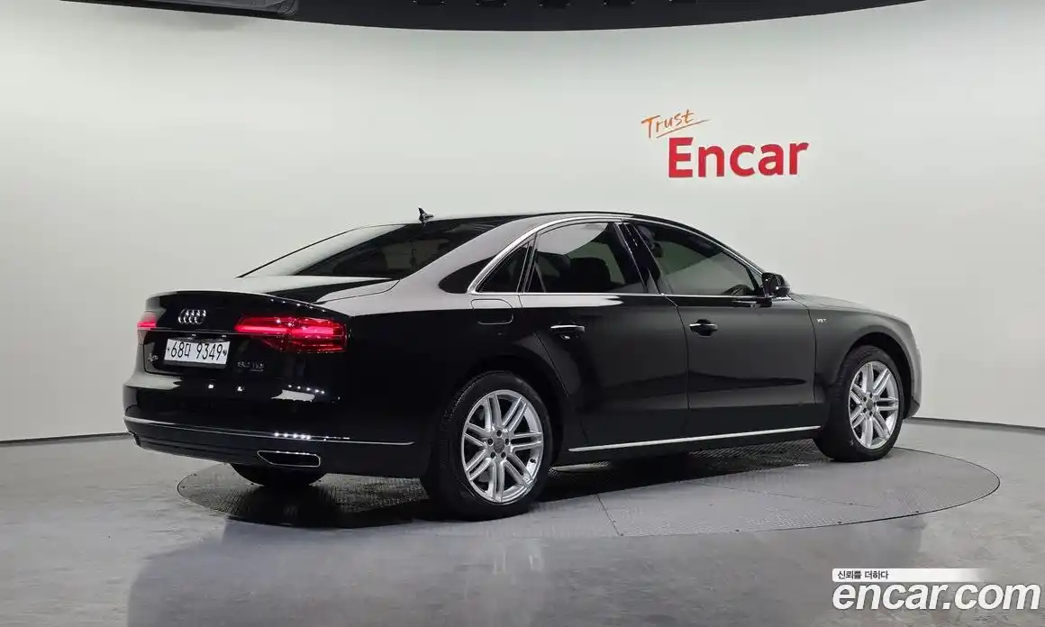 Audi A8 2015 4.1 Автомат в Москве № 196709, фото 14