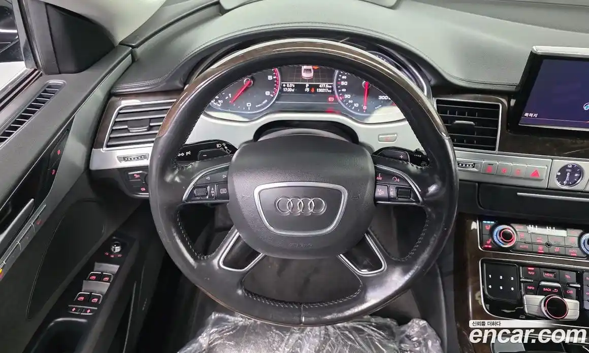 Audi A8 2015 4.1 Автомат в Москве № 196709, фото 16