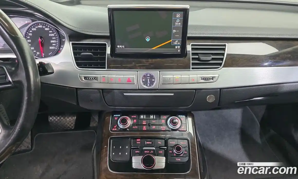 Audi A8 2015 4.1 Автомат в Москве № 196709, фото 9