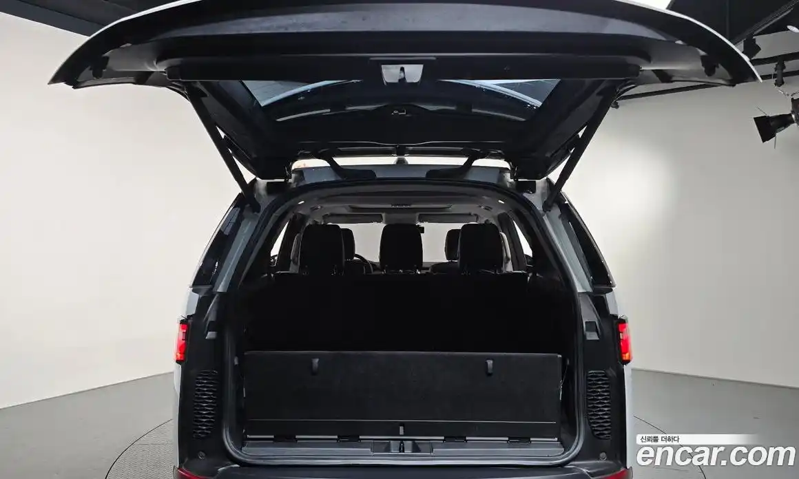 Land Rover Discovery 2018 3.0 Автомат в Москве № 198179, фото 16