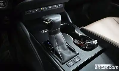 Lexus ES 2024 2.5 Автомат в Москве № 198766, миниатюра 5