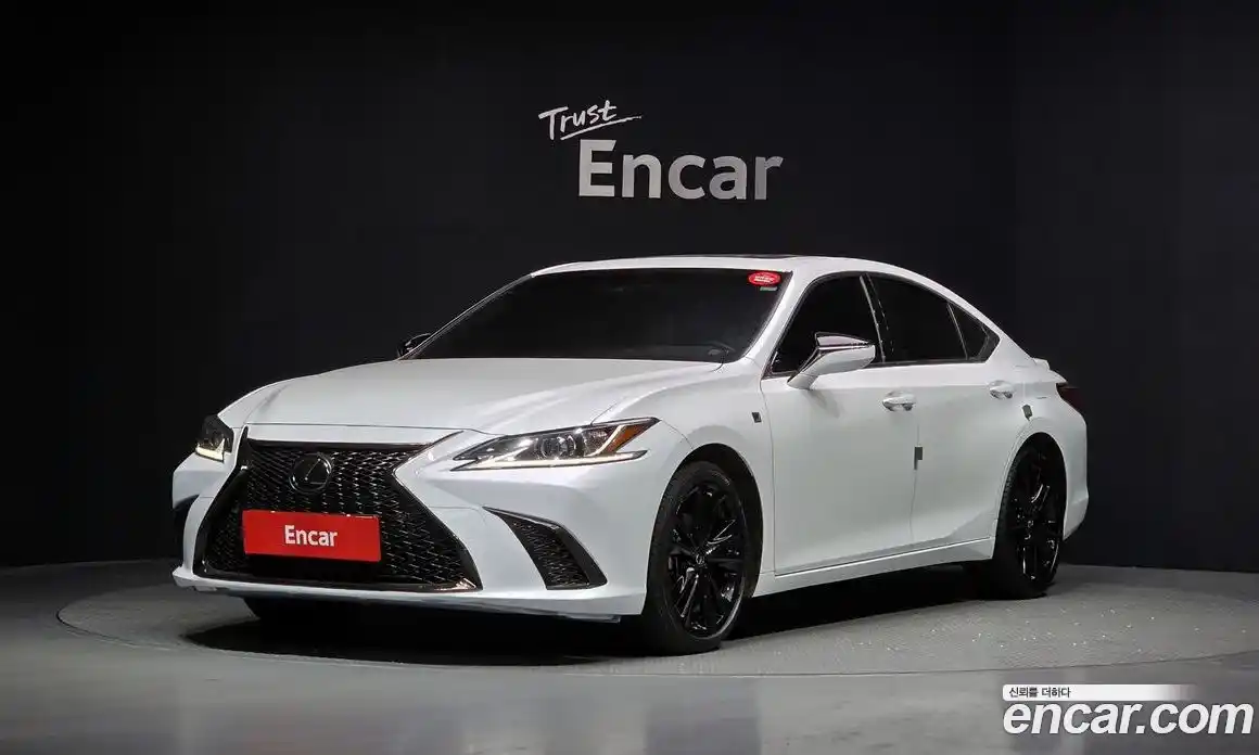 Lexus ES 2024 2.5 Автомат в Москве № 198852, фото 11