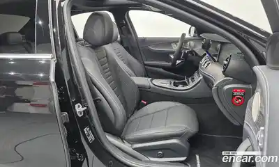 Mercedes-Benz E-Class 2022 2.0 Автомат в Москве № 199994, миниатюра 4