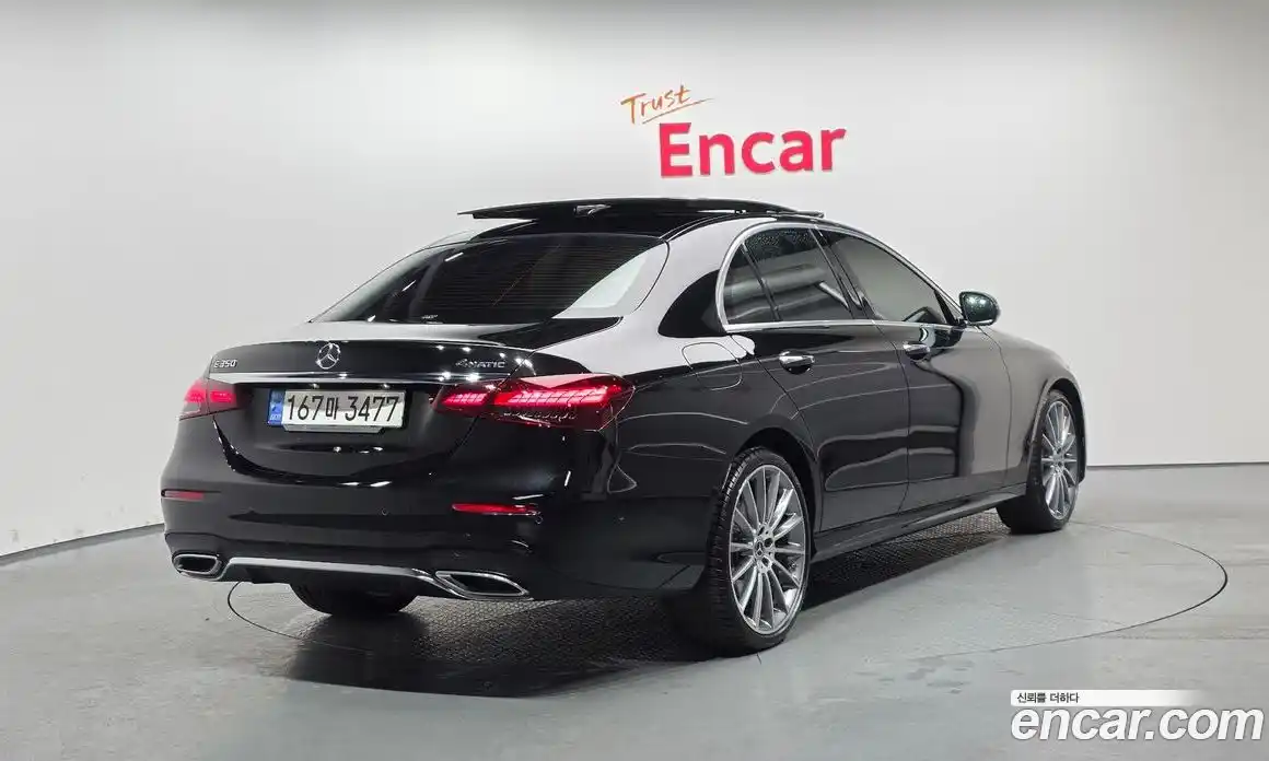 Mercedes-Benz E-Class 2022 2.0 Автомат в Москве № 199994, фото 9