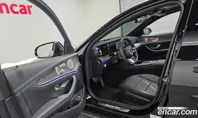 Mercedes-Benz E-Class 2022 2.0 Автомат в Москве № 199994, миниатюра 10