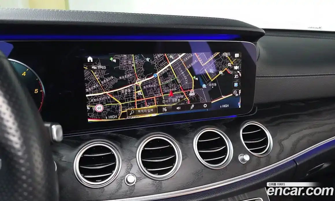 Mercedes-Benz E-Class 2021 1.9 Автомат в Москве № 201699, фото 20