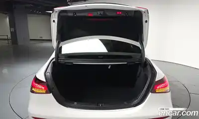 Mercedes-Benz E-Class 2021 1.9 Автомат в Москве № 201699, миниатюра 5