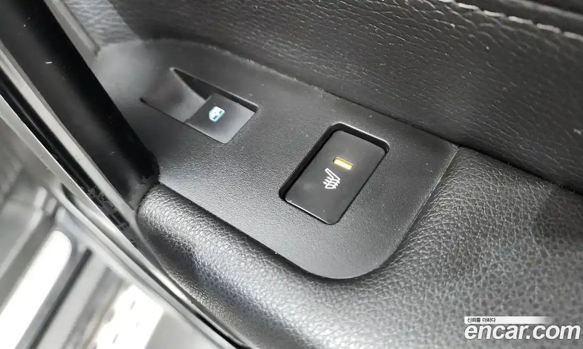 Chevrolet Captiva 2014 2.2 Автомат в Москве № 203288, фото 9