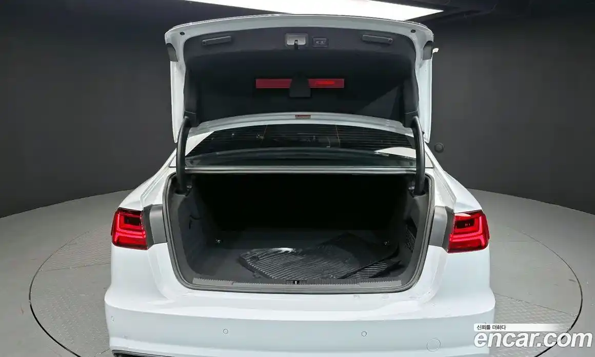 Audi A6 2016 2.0 Автомат в Москве № 204300, фото 16