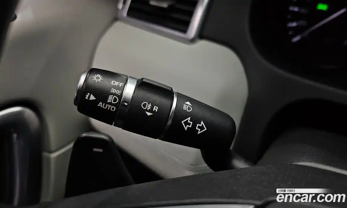 Land Rover Discovery Sport 2016 2.0 Автомат в Москве № 213495, фото 20