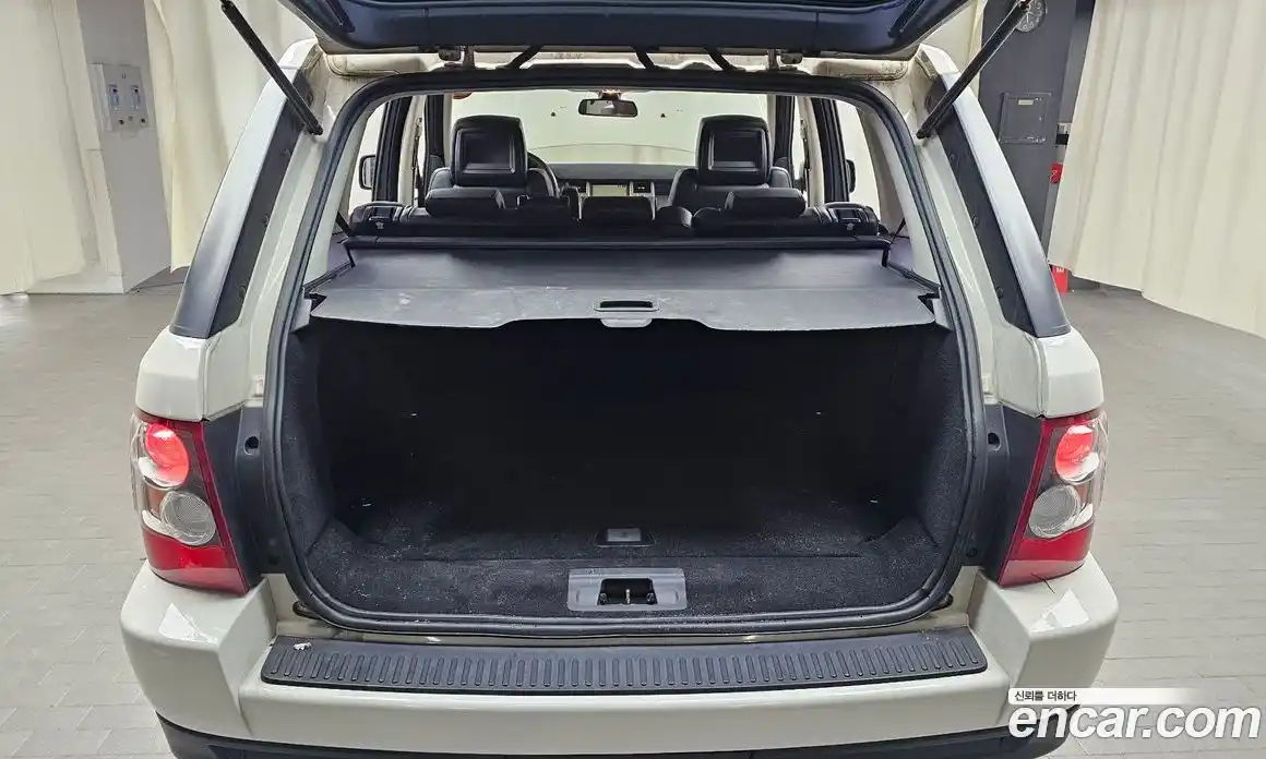 Land Rover Range-Rover Sport 2008 2.7 Автомат в Москве № 213800, фото 11