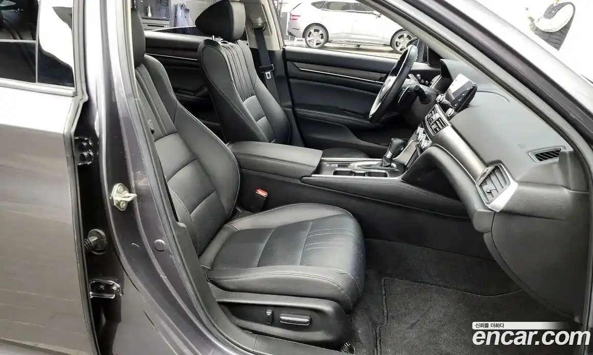 Honda Accord 2019 1.5 Автомат в Москве № 215702, фото 9