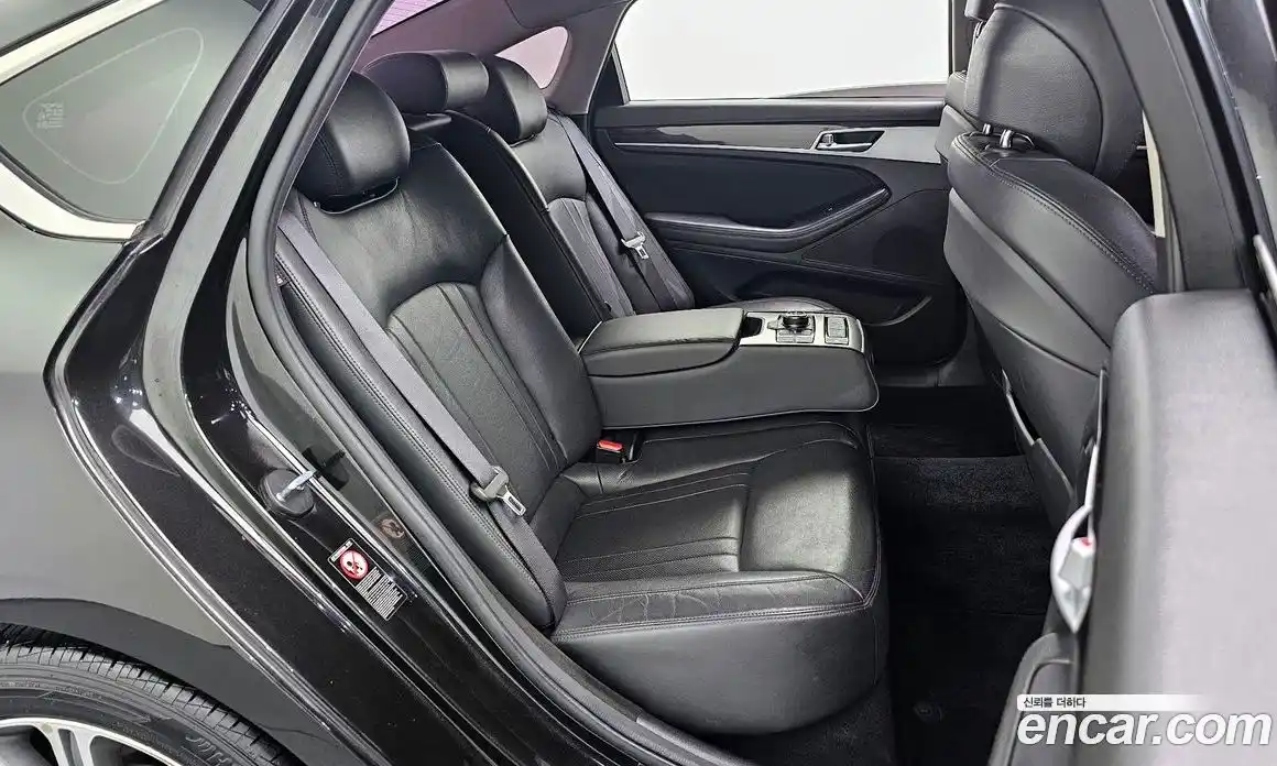 Genesis G80 2018 3.3 Автомат в Москве № 224158, фото 13