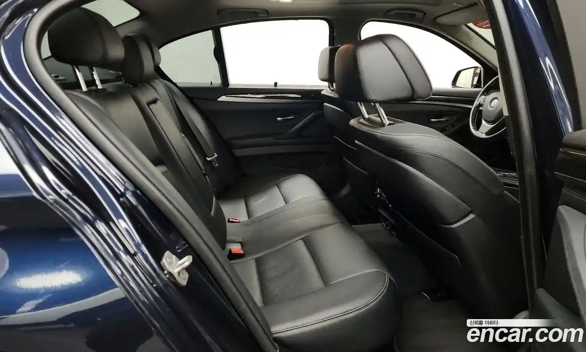 BMW 5-Series 2016 2.0 Автомат в Москве № 229316, фото 14