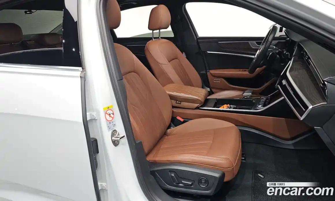 Audi A6 2021 2.0 Автомат в Москве № 229708, фото 12