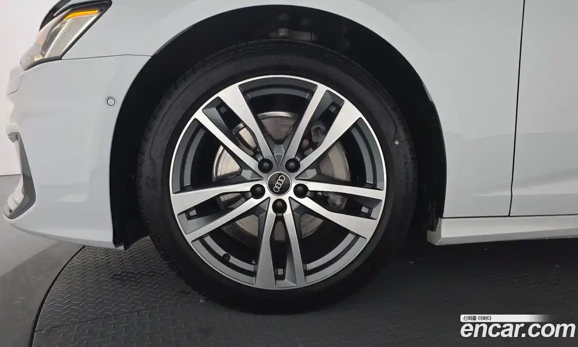 Audi A6 2021 2.0 Автомат в Москве № 229708, фото 18