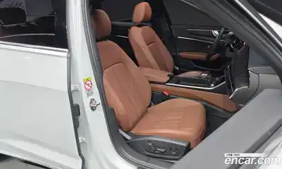 Audi A6 2020 2.0 Автомат в Москве № 230082, миниатюра 2