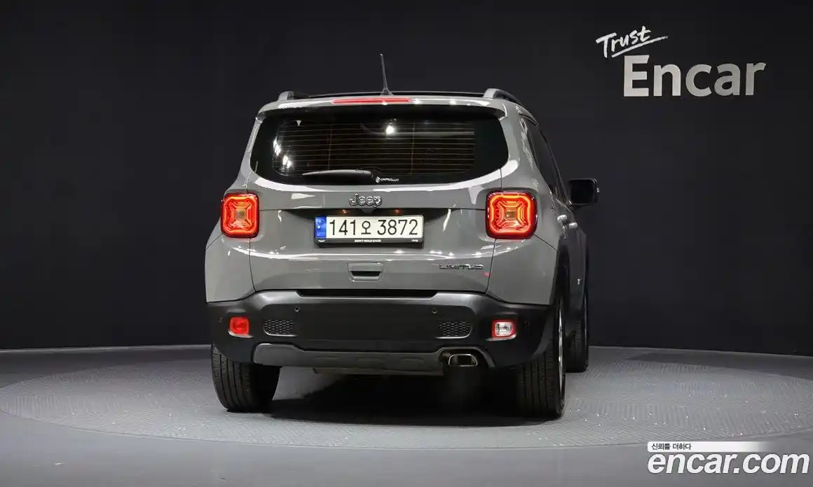 Jeep Renegade 2021 2.4 Автомат в Москве № 232356, фото 8