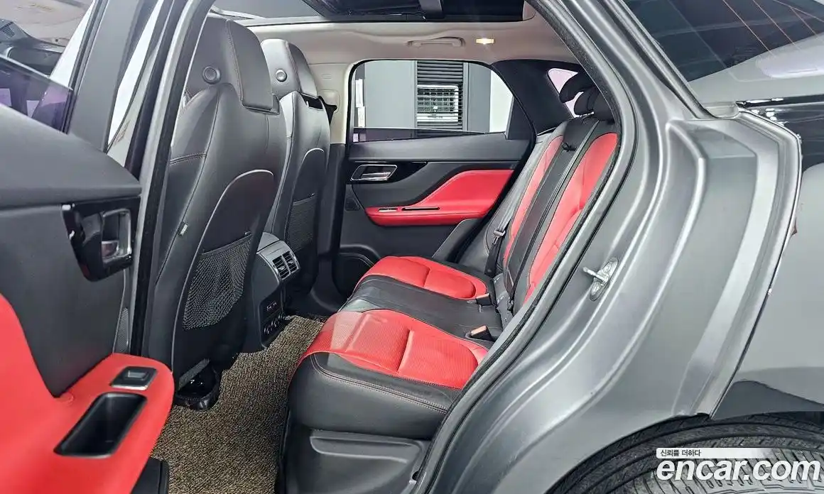 Jaguar F-Pace 2017 3.0 Автомат в Москве № 238185, фото 13