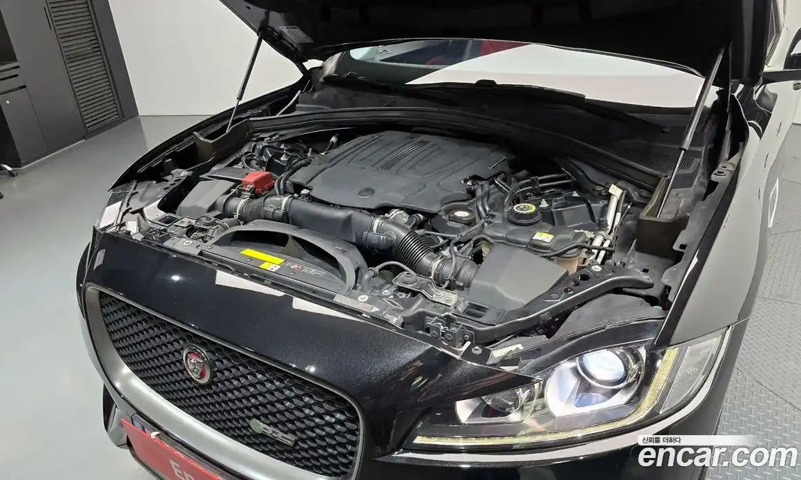 Jaguar F-Pace 2017 3.0 Автомат в Москве № 238185, фото 7