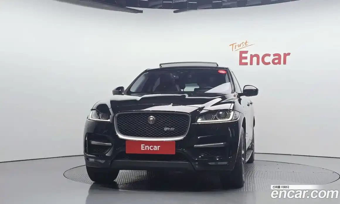 Jaguar F-Pace 2017 3.0 Автомат в Москве № 238185, фото 10