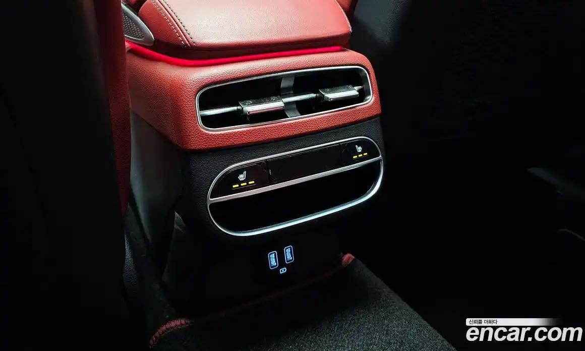 Genesis GV70 2022 2.5 Автомат в Москве № 24216, фото 20