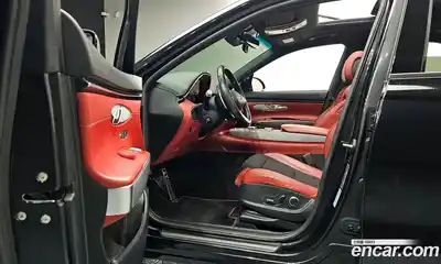 Genesis GV70 2022 2.5 Автомат в Москве № 24216, миниатюра 2