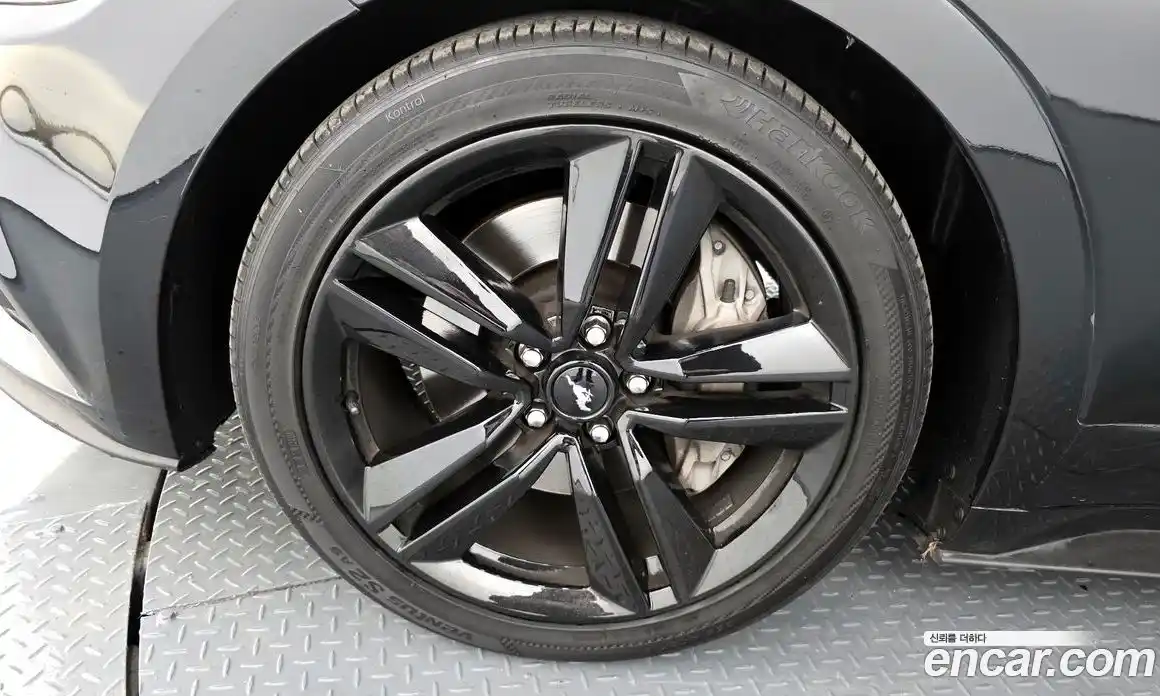 Ford Mustang 2015 2.3 Автомат в Москве № 255680, фото 16