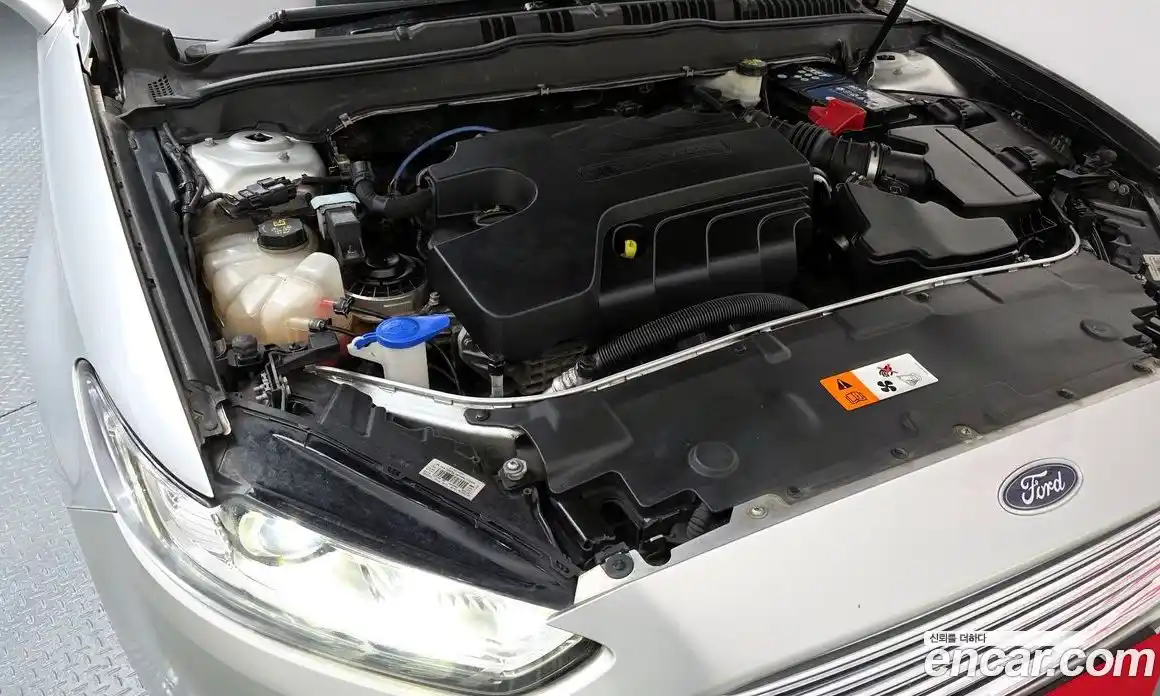 Ford Mondeo 2015 2.0 Автомат в Москве № 255696, фото 9