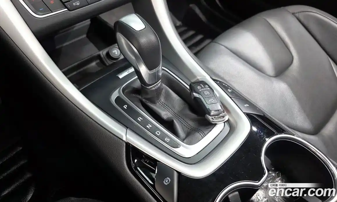 Ford Mondeo 2015 2.0 Автомат в Москве № 255696, фото 10