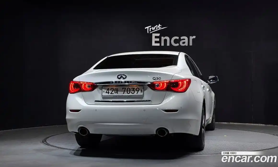 Infiniti Q50 2014 2.1 Автомат в Москве № 256131, фото 20